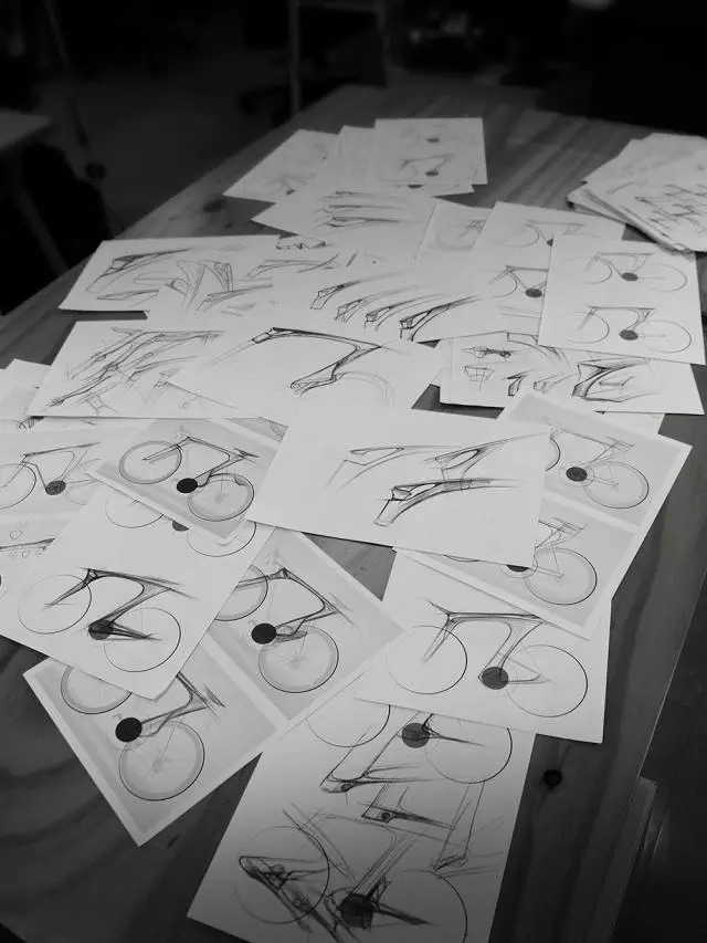 “致敬工業(yè)設(shè)計(jì)師”——(草圖、效果圖、手板、生產(chǎn))設(shè)計(jì)過(guò)程展示(圖1)