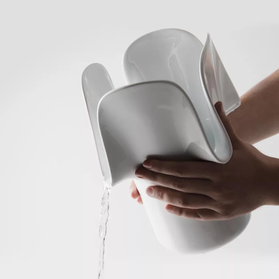 3-20050G05403300.jpg 產(chǎn)品背后的——“超級(jí)草圖”(圖37)