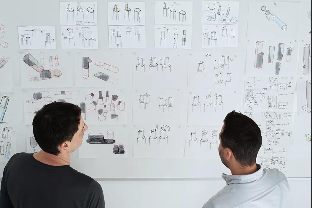 3-20050G05403312.jpg 產(chǎn)品背后的——“超級(jí)草圖”(圖38)